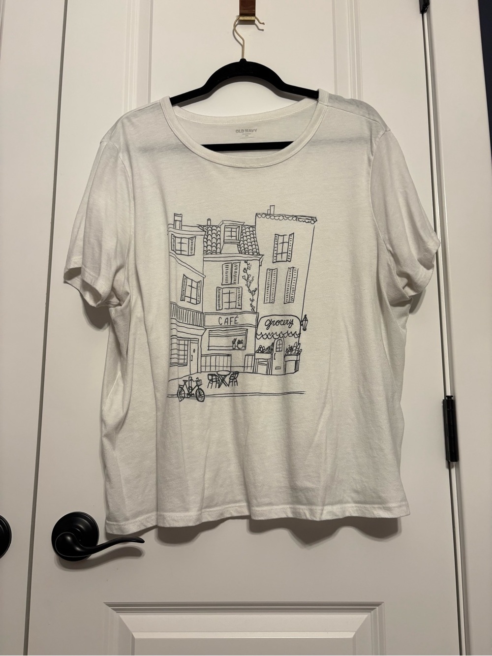 Old Navy White Short Sleeve Tee with Cafe Line Art